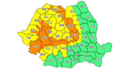 Záporokra, zivatarokra figyelmeztetnek a meteorológusok