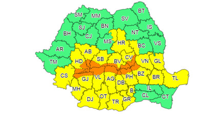 Tíz megyében narancssárga, tizenhat megyében sárga jelzésű viharriadó van érvényben