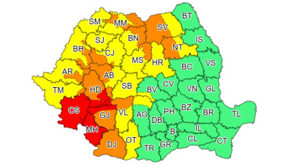 Első-, másod- és harmadfokú viharriadó van érvényben