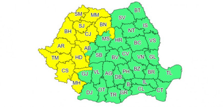 Elsőfokú eső- és szélriasztás kedd reggelig 14 megyében