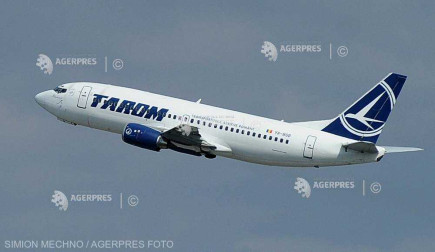 Hét országba tartó járatait függeszti fel augusztus 15-éig a TAROM