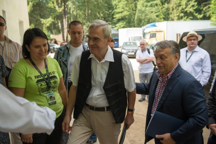 Tőkés László megköszönte a védelmet és a támogatást Orbán Viktornak