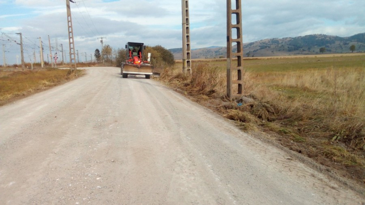 Javítják a megyei utakat Gyergyó térségében