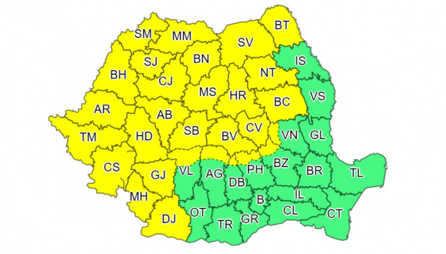 Záporokra, zivatarokra figyelmeztetnek 29 megyében